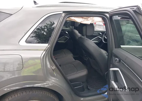 2021 Audi Q3 Premium 45 Tfsi S Line Quattro Tiptronic z USA, uszkodzony, nr VIN WA1DECF31M1054875